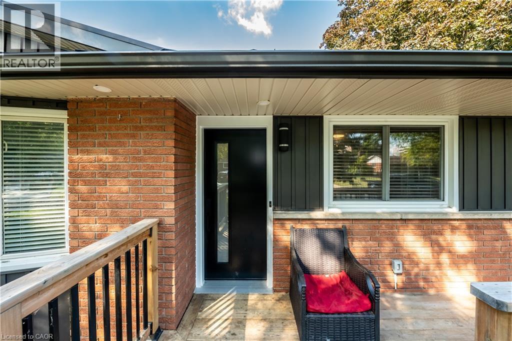 23 Wakelin Terrace, St. Catharines, Ontario  L2M 4K4 - Photo 2 - 40778793