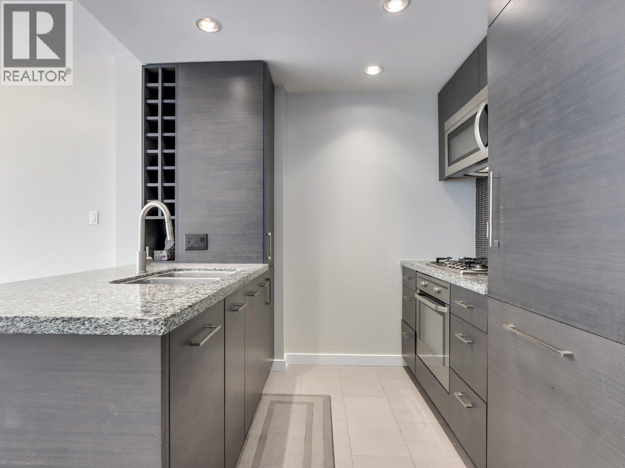 2507 833 Homer Street, Vancouver, British Columbia  V6B 0H4 - Photo 2 - R3057852