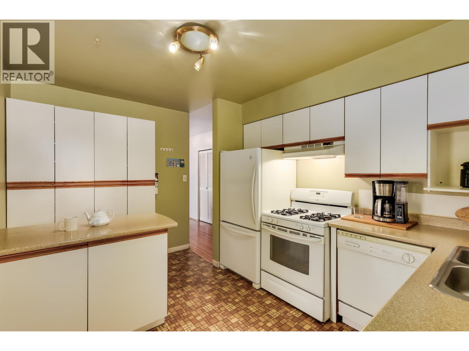 1118 Cloverley Street, North Vancouver, British Columbia  V7L 1N6 - Photo 18 - R3058315