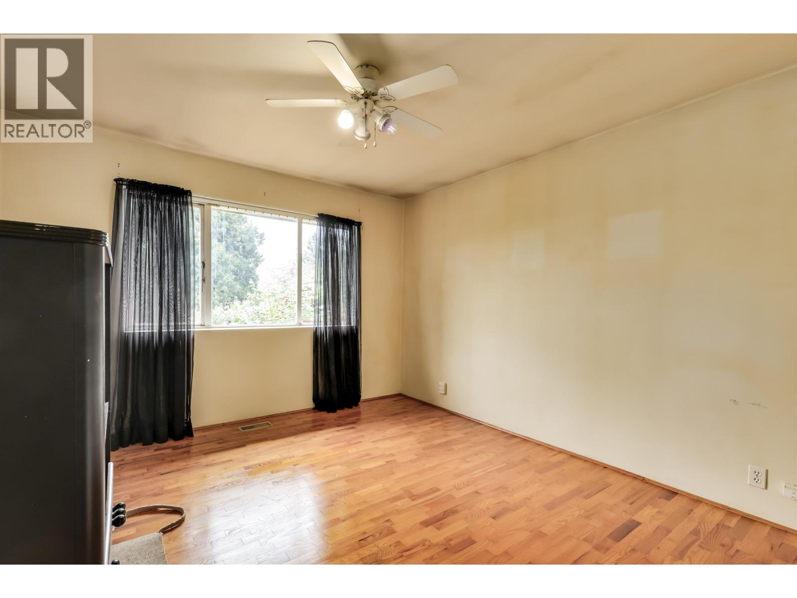 1118 Cloverley Street, North Vancouver, British Columbia  V7L 1N6 - Photo 24 - R3058315