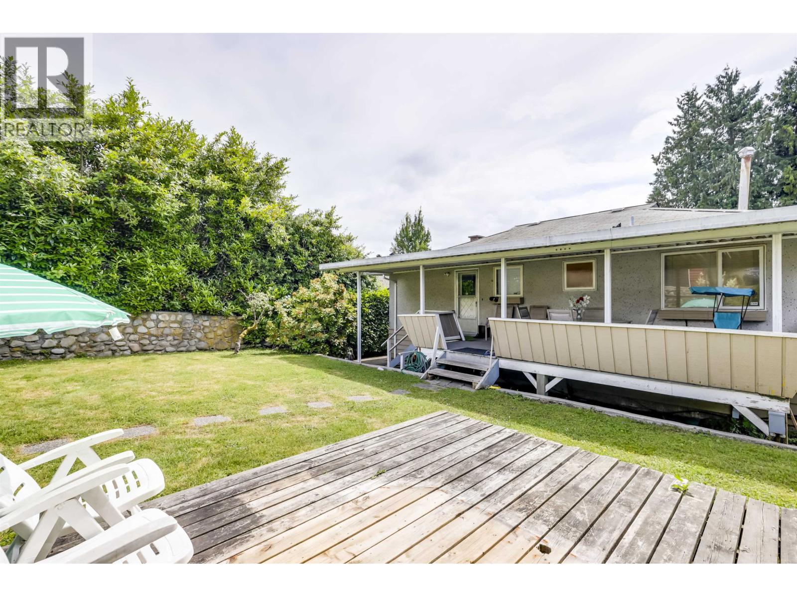1118 Cloverley Street, North Vancouver, British Columbia  V7L 1N6 - Photo 8 - R3058315
