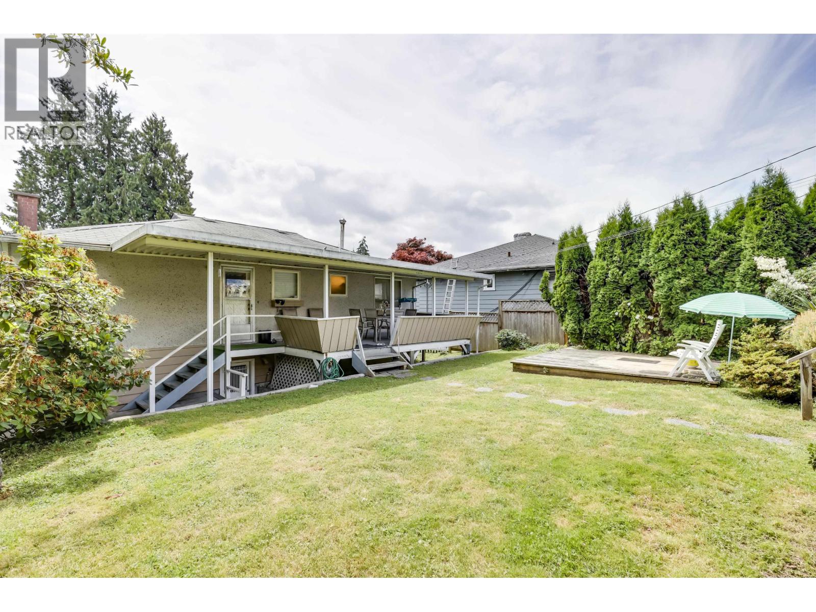 1118 Cloverley Street, North Vancouver, British Columbia  V7L 1N6 - Photo 9 - R3058315