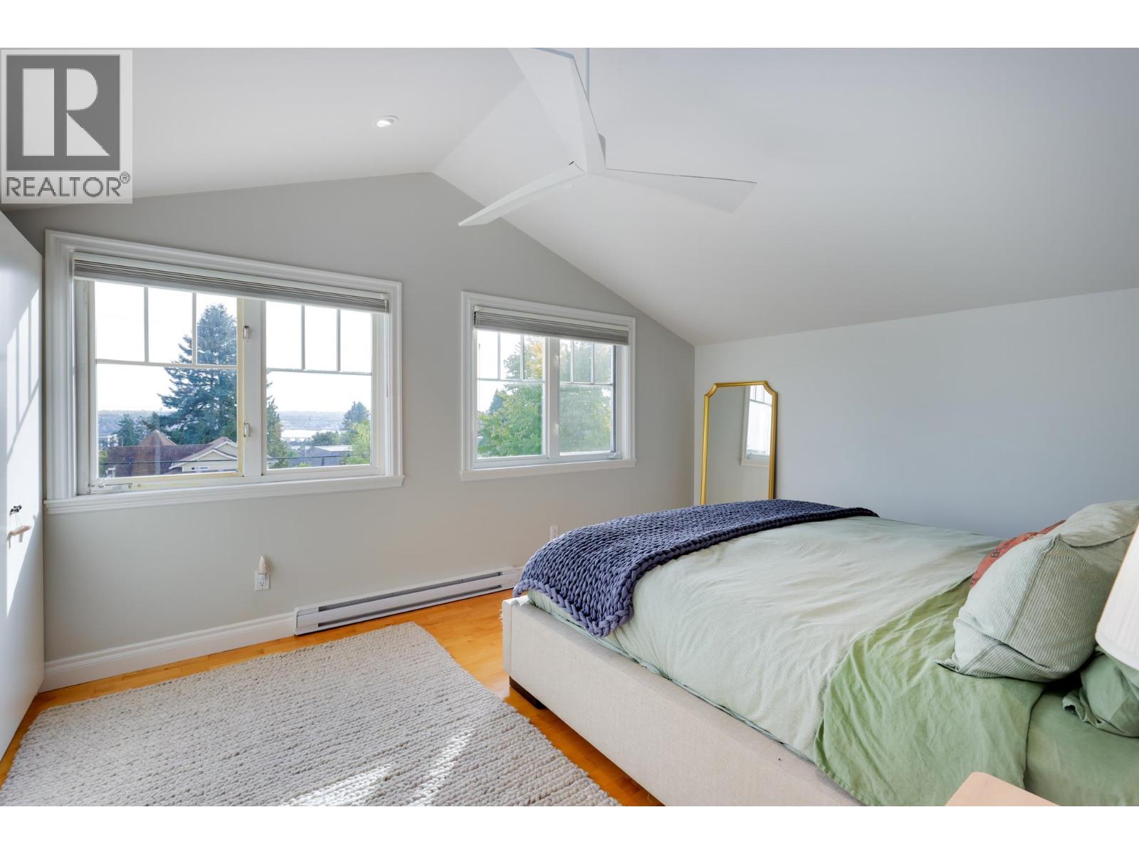 563 E 6th Street, North Vancouver, British Columbia  V7L 1R2 - Photo 19 - R3058364