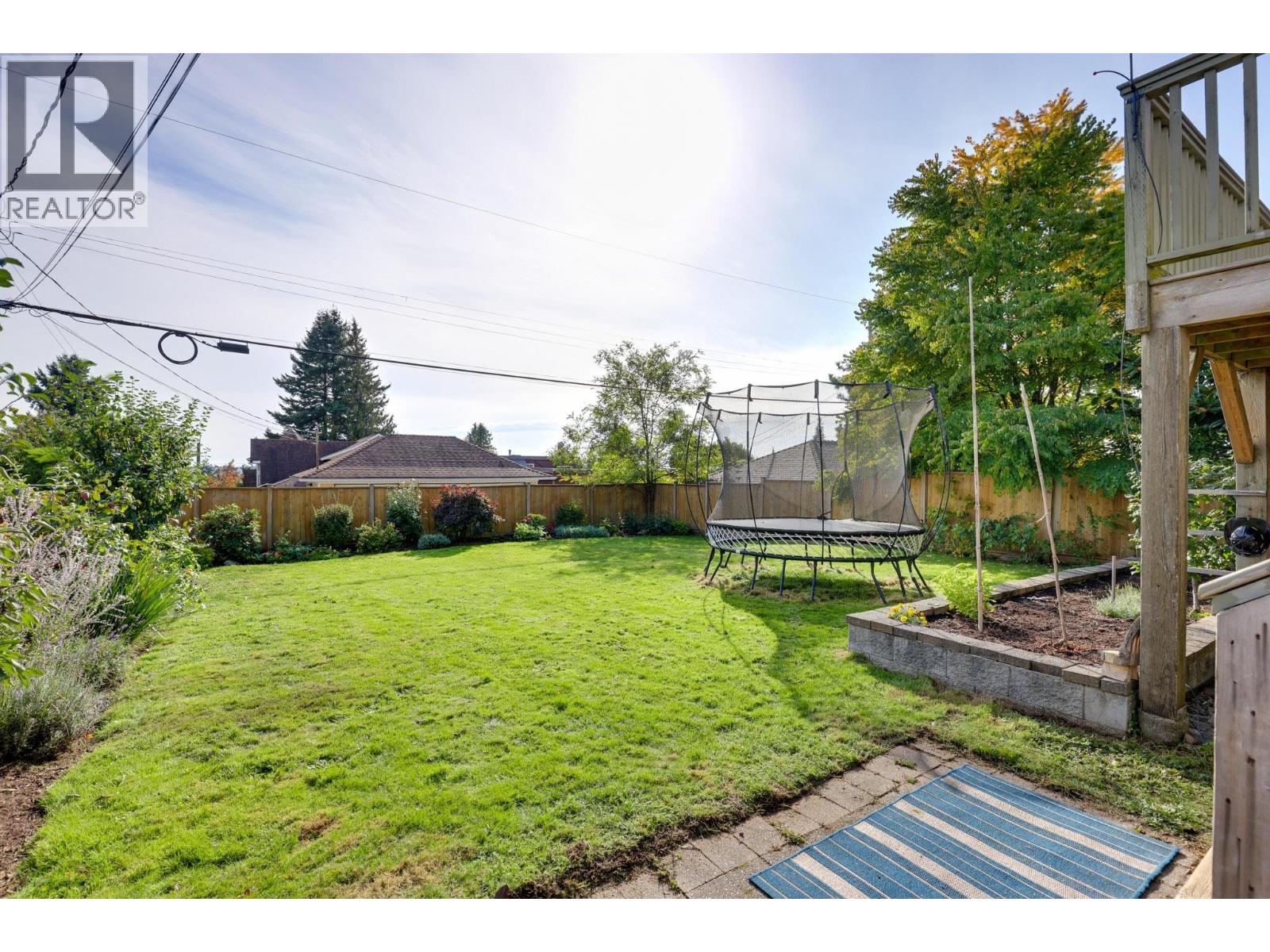 563 E 6th Street, North Vancouver, British Columbia  V7L 1R2 - Photo 35 - R3058364