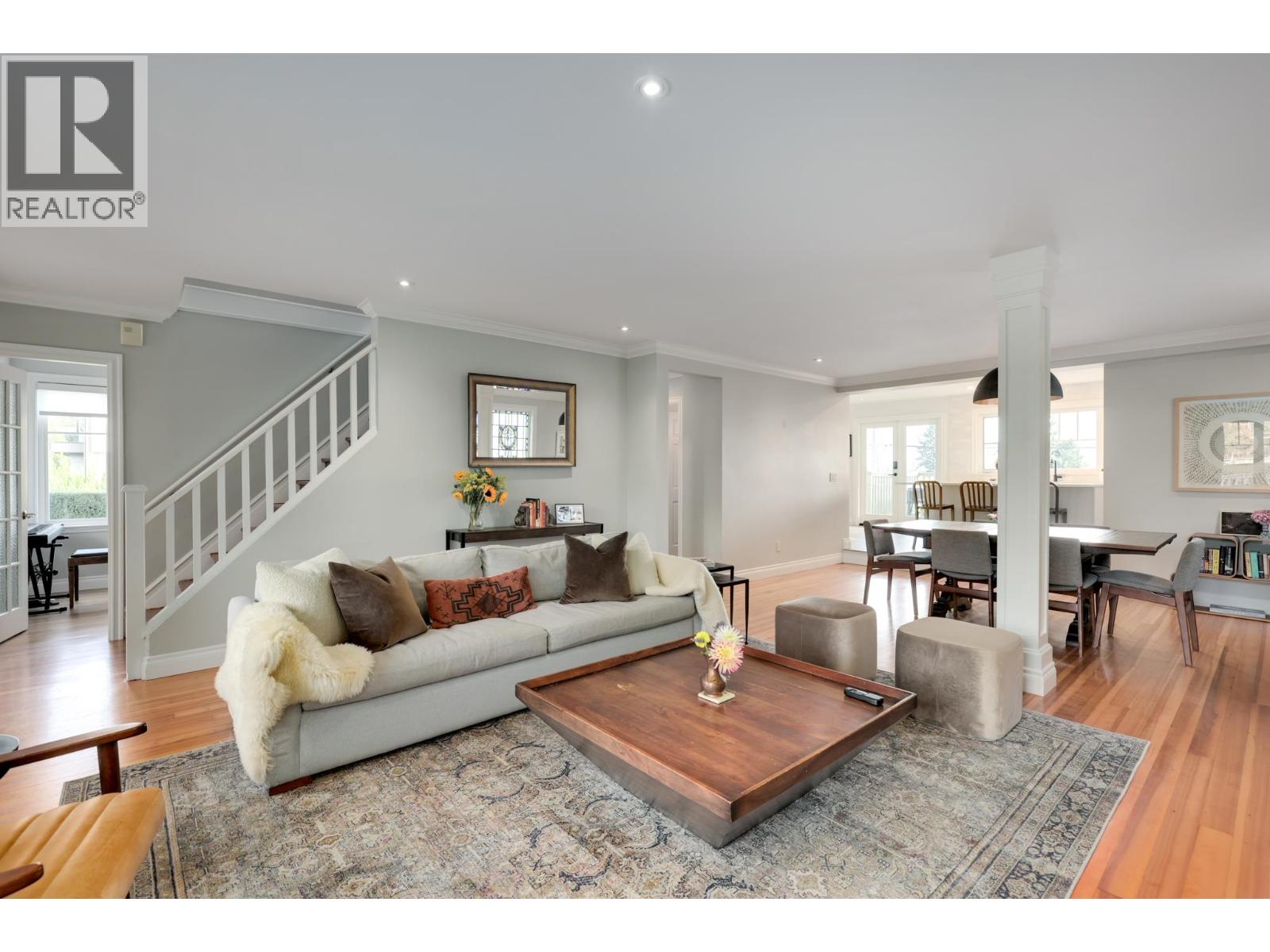 563 E 6th Street, North Vancouver, British Columbia  V7L 1R2 - Photo 6 - R3058364