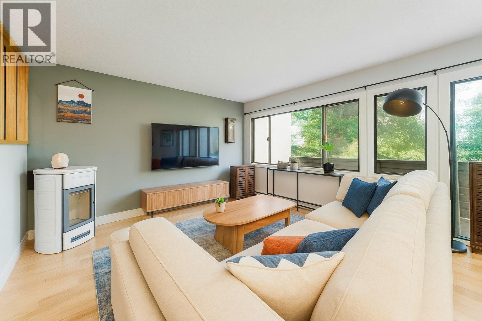 7 7305 Montecito Drive, Burnaby, British Columbia  V5A 1R2 - Photo 3 - R3057714