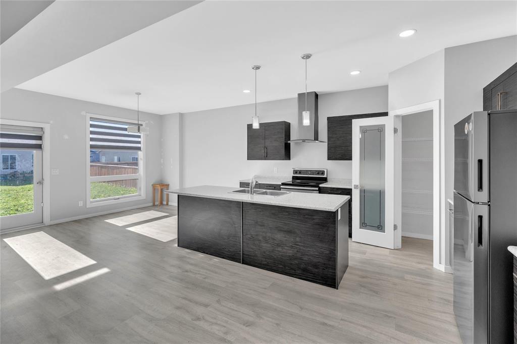 22 Mccrindle Bay, Winnipeg, Manitoba  R3R 3Z7 - Photo 6 - 202526574