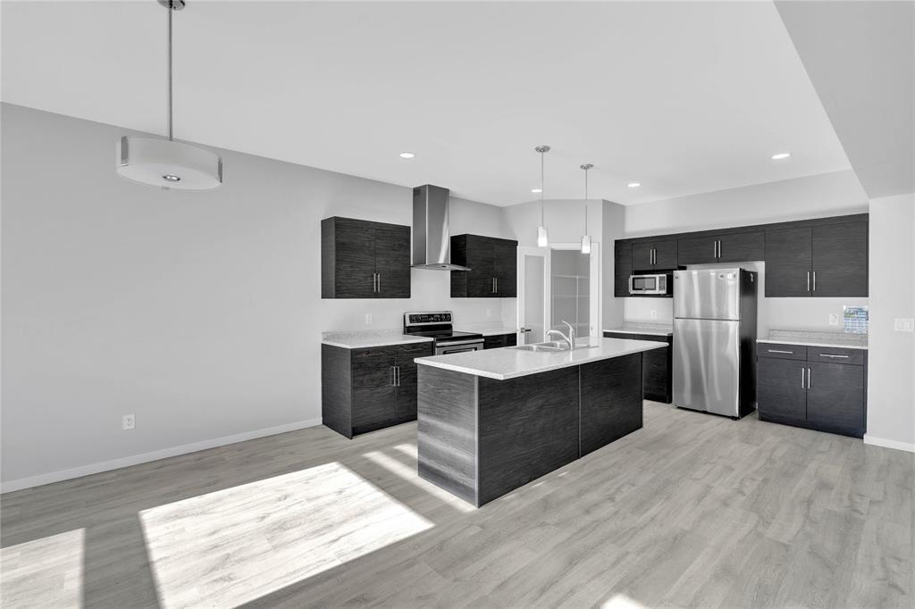 22 Mccrindle Bay, Winnipeg, Manitoba  R3R 3Z7 - Photo 7 - 202526574