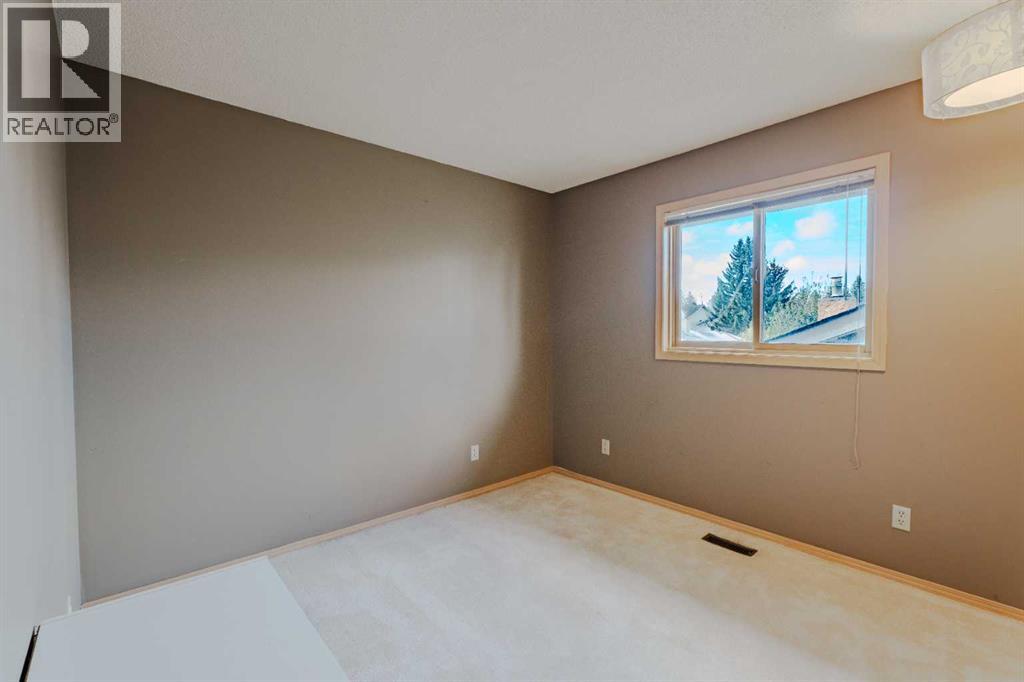 135 Canterbury Court Sw, Calgary, Alberta  T2W 6C1 - Photo 28 - A2261577