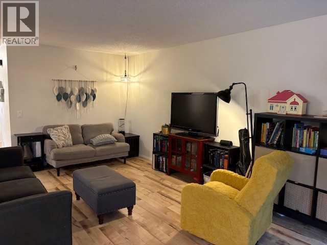 3741 Cedarille Drive Sw, Calgary, Alberta  T2W 3J5 - Photo 13 - A2262564