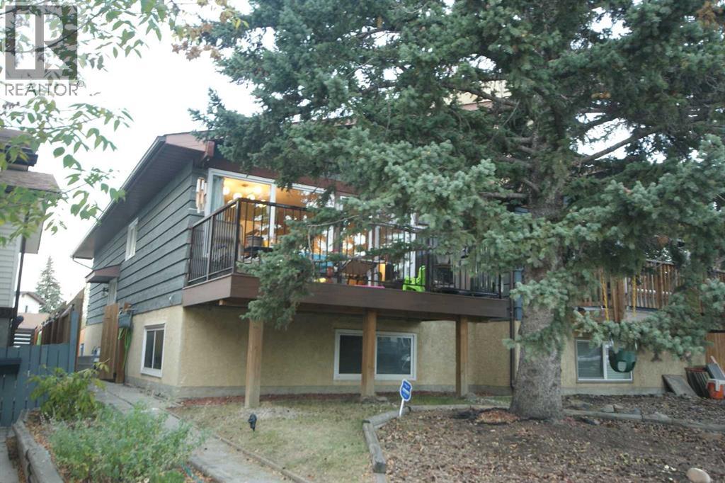 3741 Cedarille Drive Sw, Calgary, Alberta  T2W 3J5 - Photo 5 - A2262564