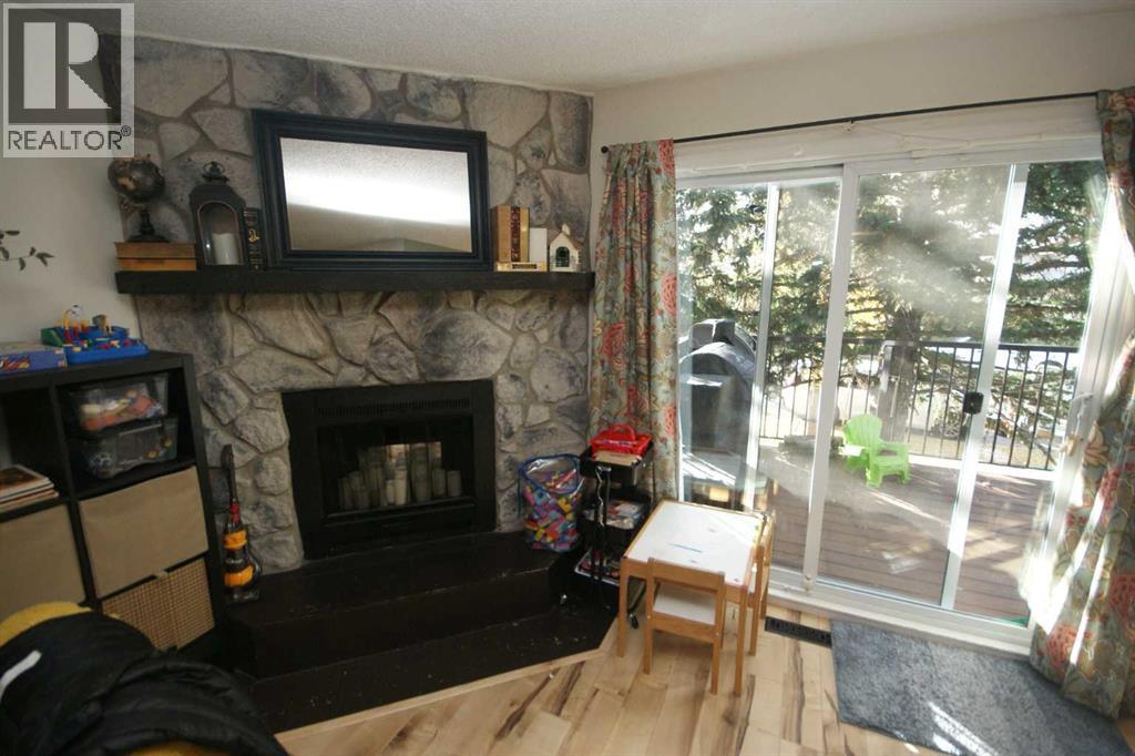 3741 Cedarille Drive Sw, Calgary, Alberta  T2W 3J5 - Photo 2 - A2262564