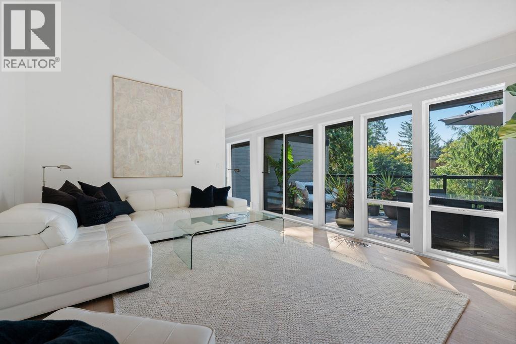 4119 Burkeridge Place, West Vancouver, British Columbia  V7V 3N1 - Photo 31 - R3058043