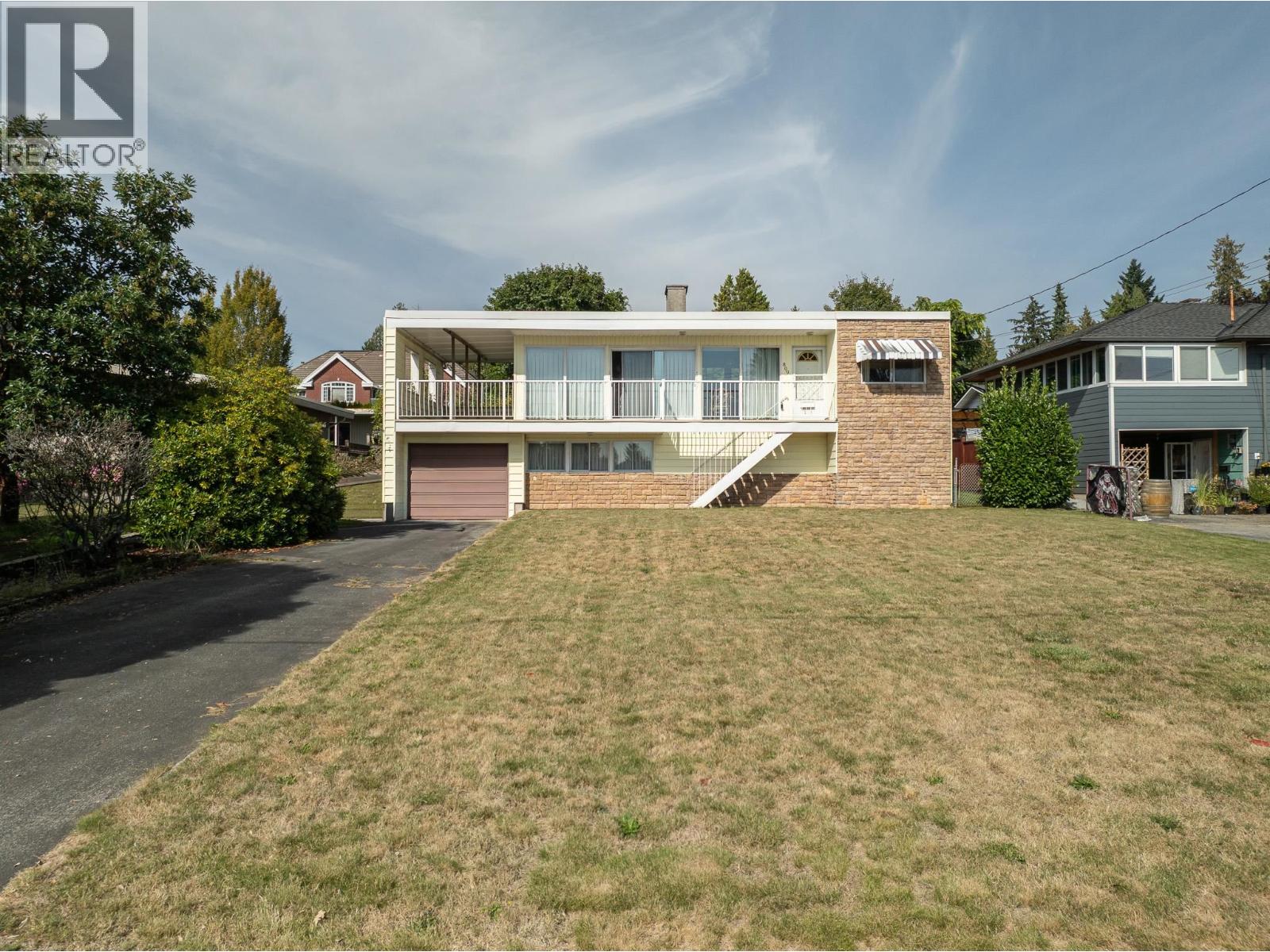 809 Shaw Avenue, Coquitlam, British Columbia  V3K 2S1 - Photo 1 - R3058088