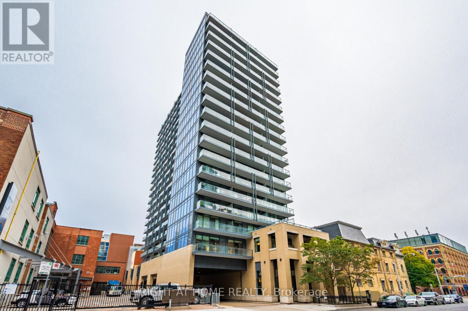 1415 - 105 GEORGE STREET, Toronto, Ontario