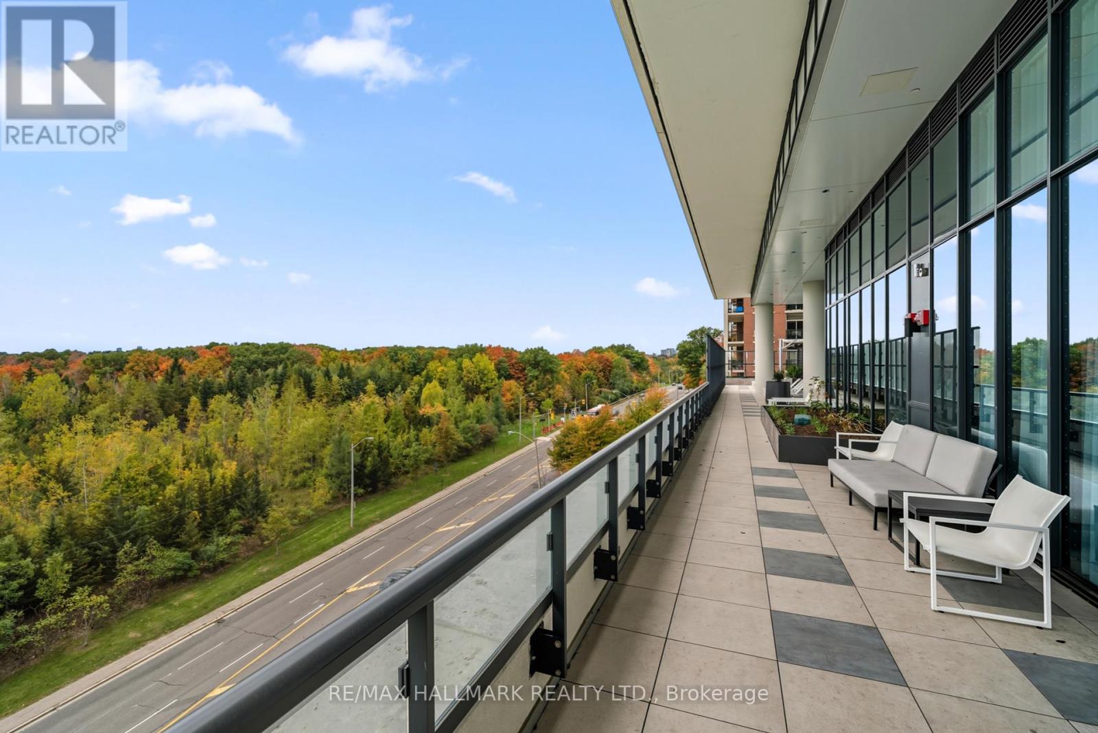 1906 - 10 Inn On The Park Drive, Toronto, Ontario  M3C 0P9 - Photo 25 - C12460778