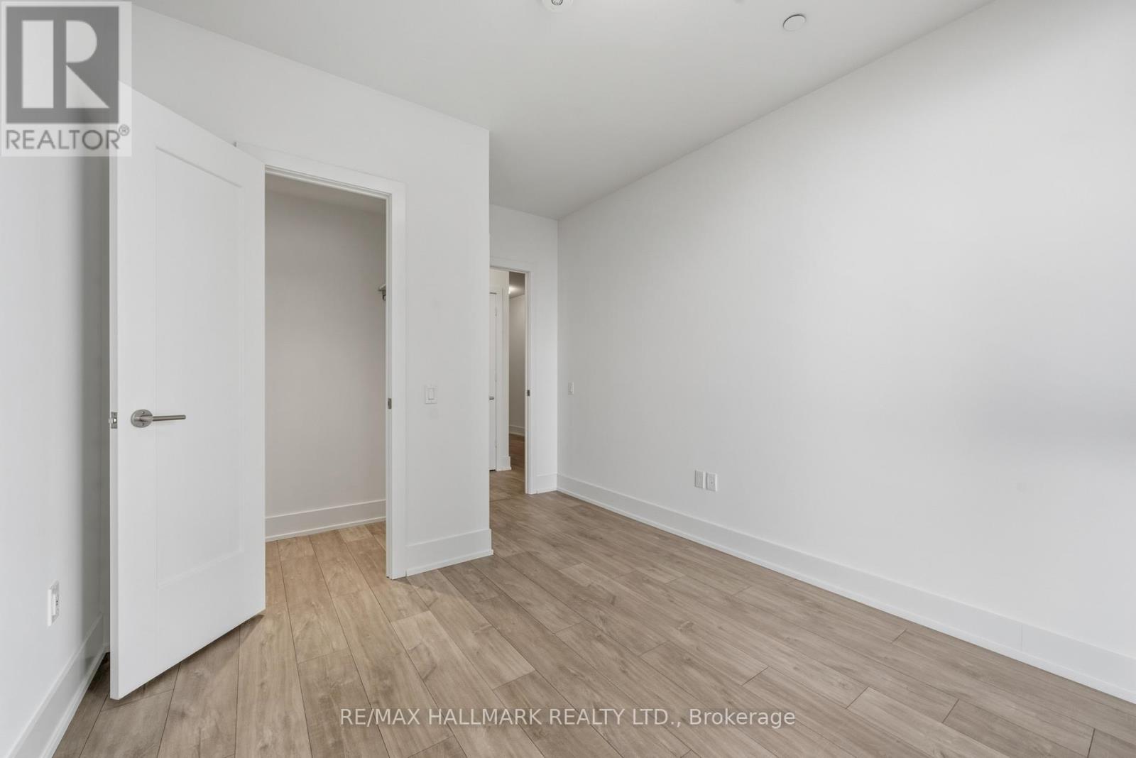 1906 - 10 Inn On The Park Drive, Toronto, Ontario  M3C 0P9 - Photo 14 - C12460778
