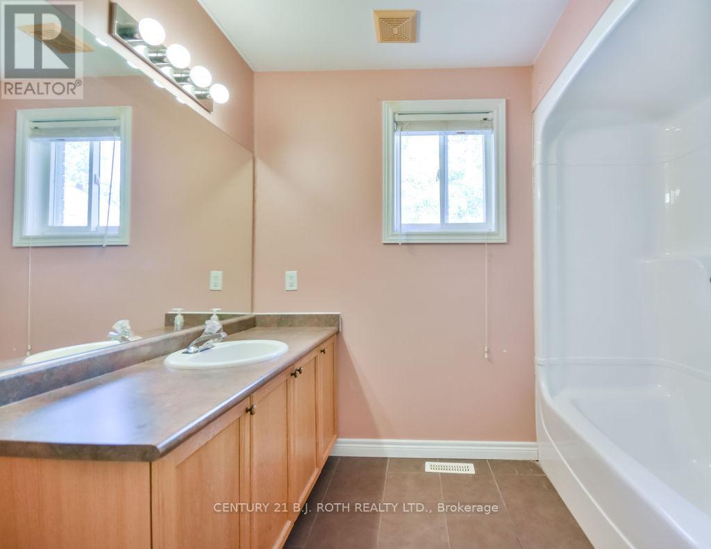 63 White Elm Road, Barrie, Ontario  L4N 0E5 - Photo 27 - S12270932