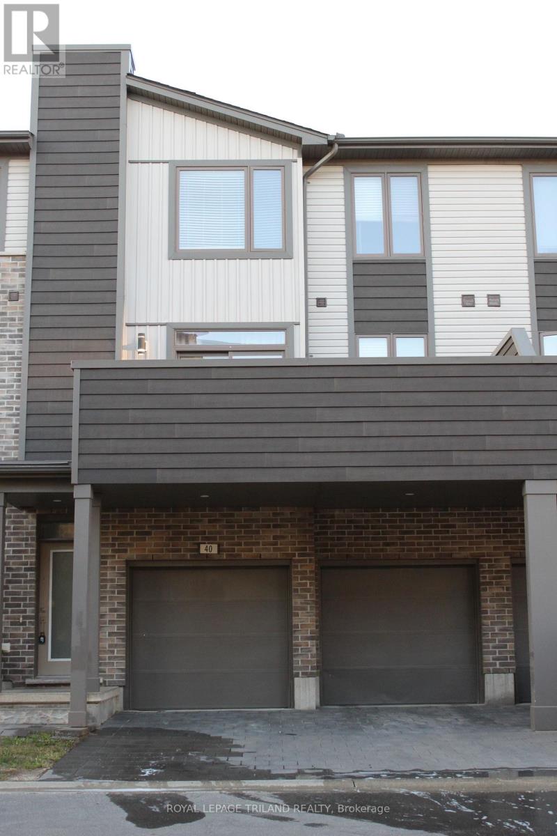 40 - 1960 Dalmagarry Road, London North, Ontario  N6G 0T8 - Photo 1 - X12461824