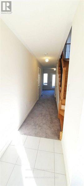 25 Queenpost Drive, Brampton, Ontario  L6Y 6L2 - Photo 8 - W12461786