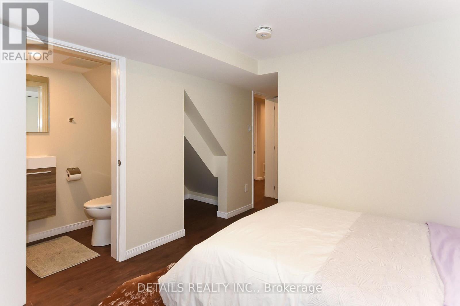 B - 2176 Lambeth Walk, Ottawa, Ontario  K2C 1G1 - Photo 14 - X12461816