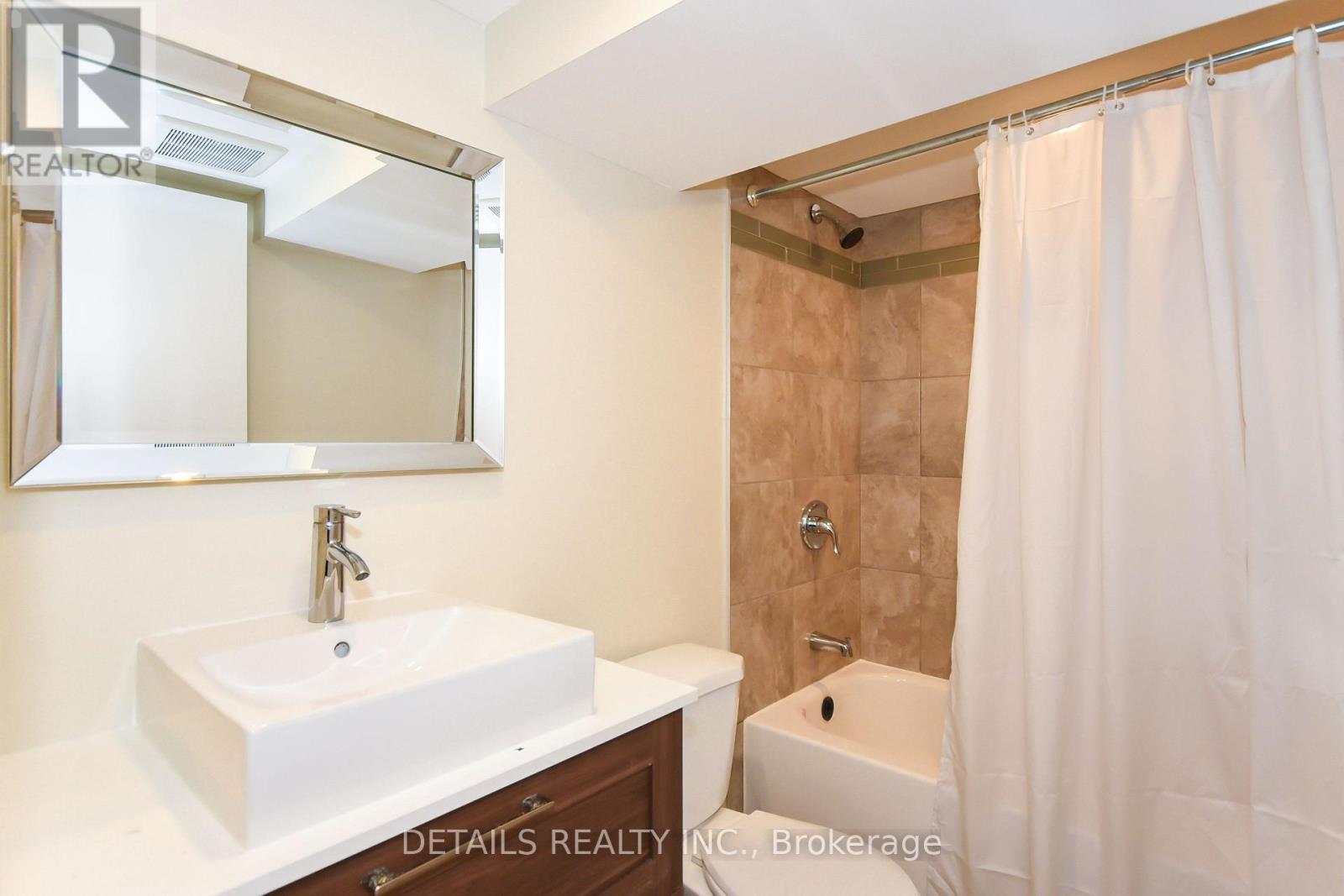B - 2176 Lambeth Walk, Ottawa, Ontario  K2C 1G1 - Photo 22 - X12461816