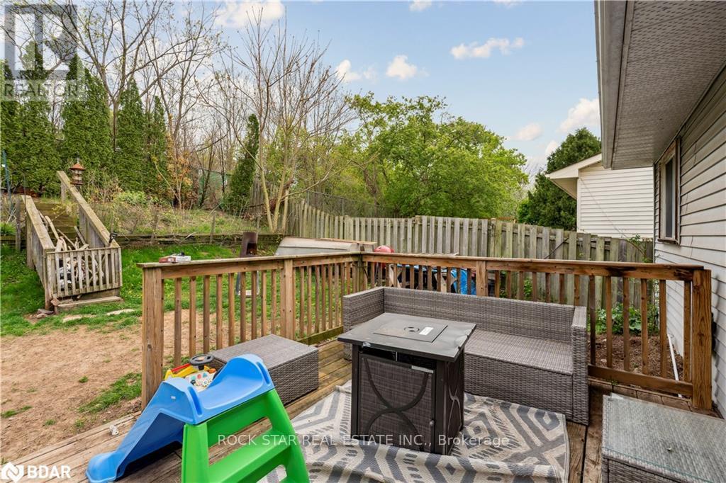 32 Hemlock Street, St. Catharines, Ontario  L2T 4B7 - Photo 19 - X12461777