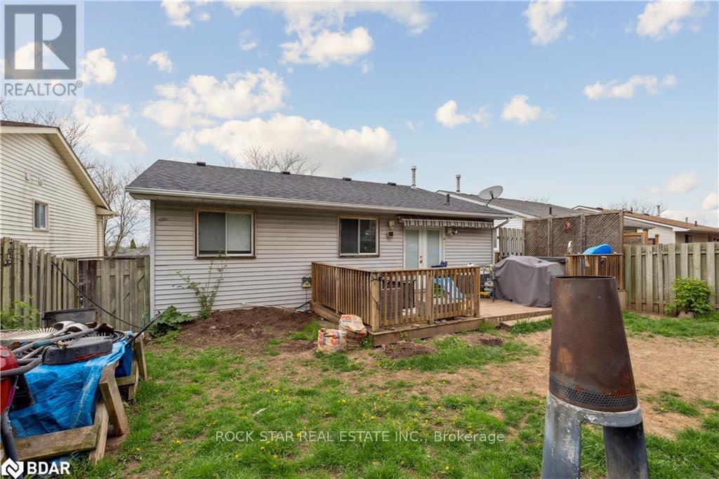 32 Hemlock Street, St. Catharines, Ontario  L2T 4B7 - Photo 22 - X12461777