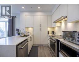 606 700 CLARKE ROAD, Coquitlam, British Columbia