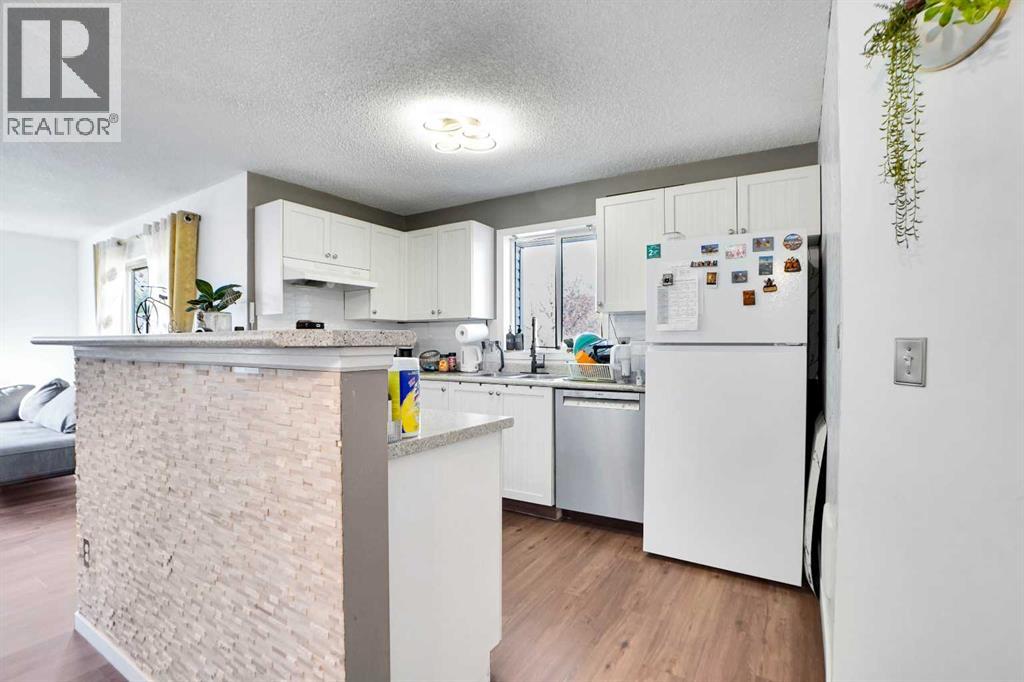 301, 6000 Somervale Court Sw, Calgary, Alberta  T2Y 4J4 - Photo 6 - A2264166