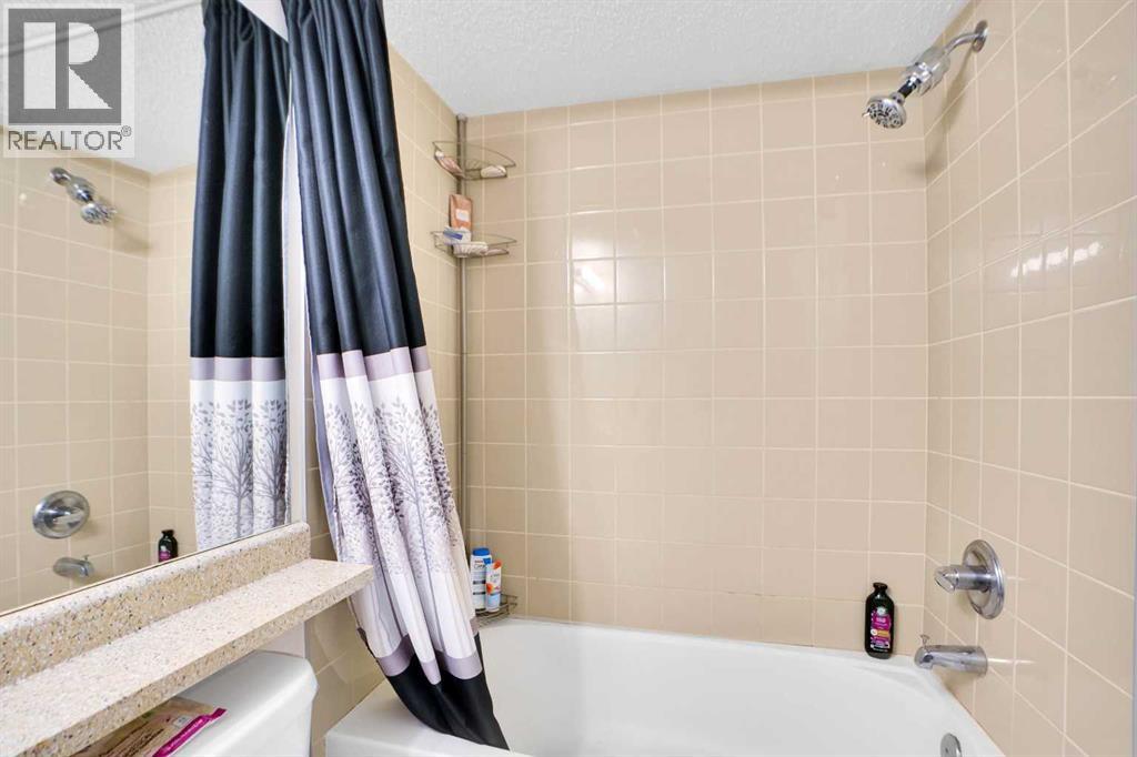 301, 6000 Somervale Court Sw, Calgary, Alberta  T2Y 4J4 - Photo 15 - A2264166