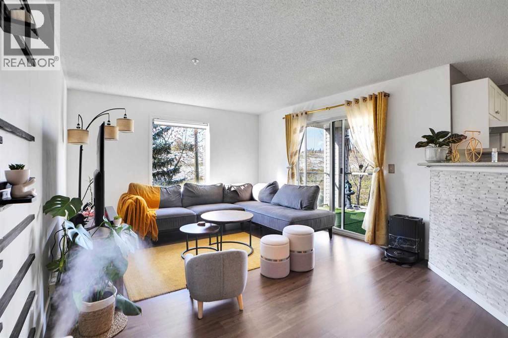 301, 6000 Somervale Court Sw, Calgary, Alberta  T2Y 4J4 - Photo 3 - A2264166