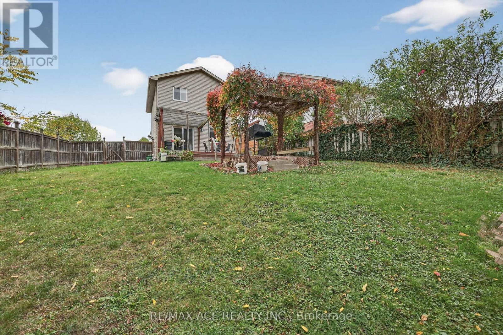 841 Deveron Crescent, London South, Ontario  N5Z 5B4 - Photo 32 - X12461736