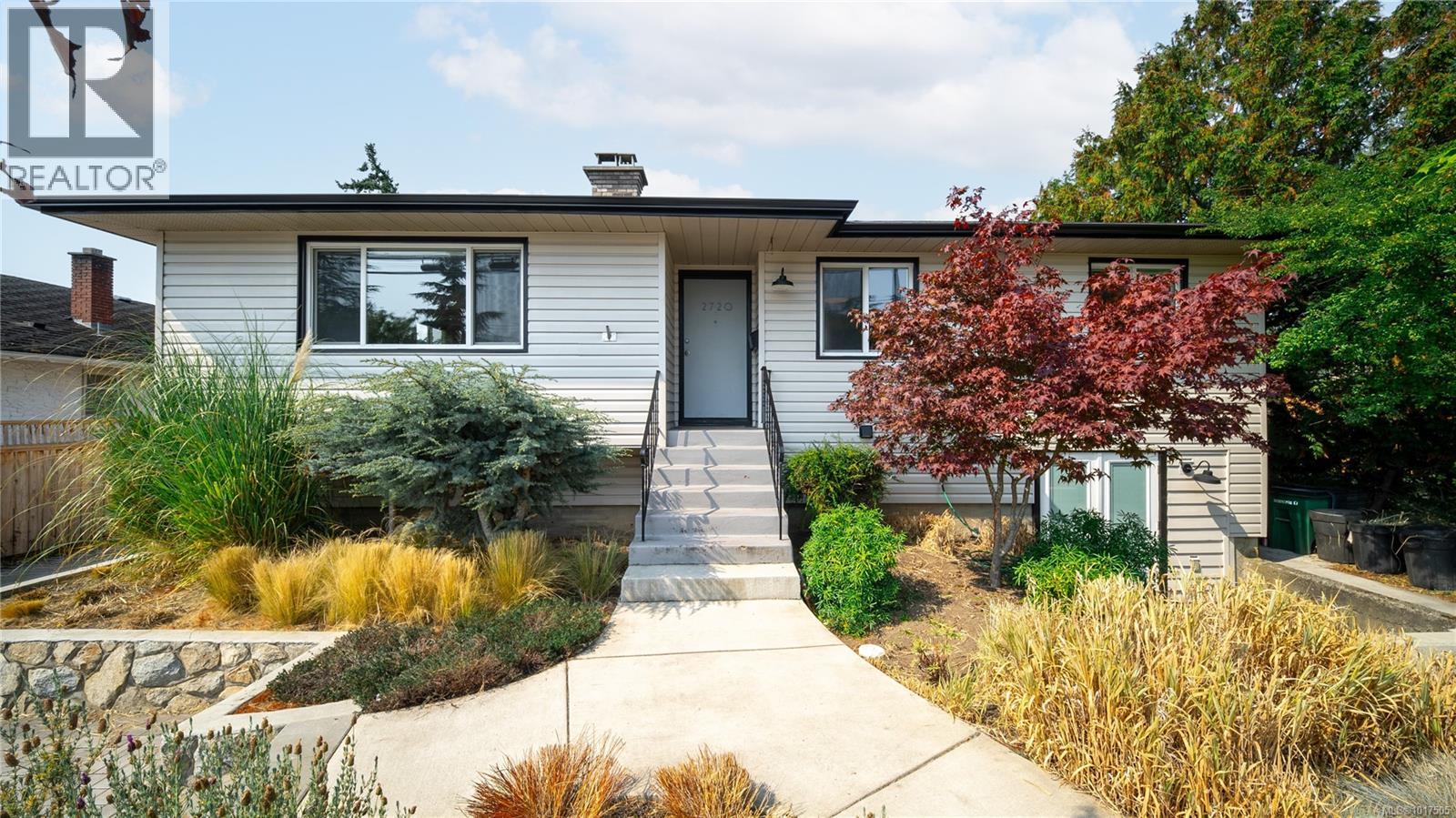 2720 Foul Bay Rd, Saanich, British Columbia  V8R 5B7 - Photo 3 - 1017505