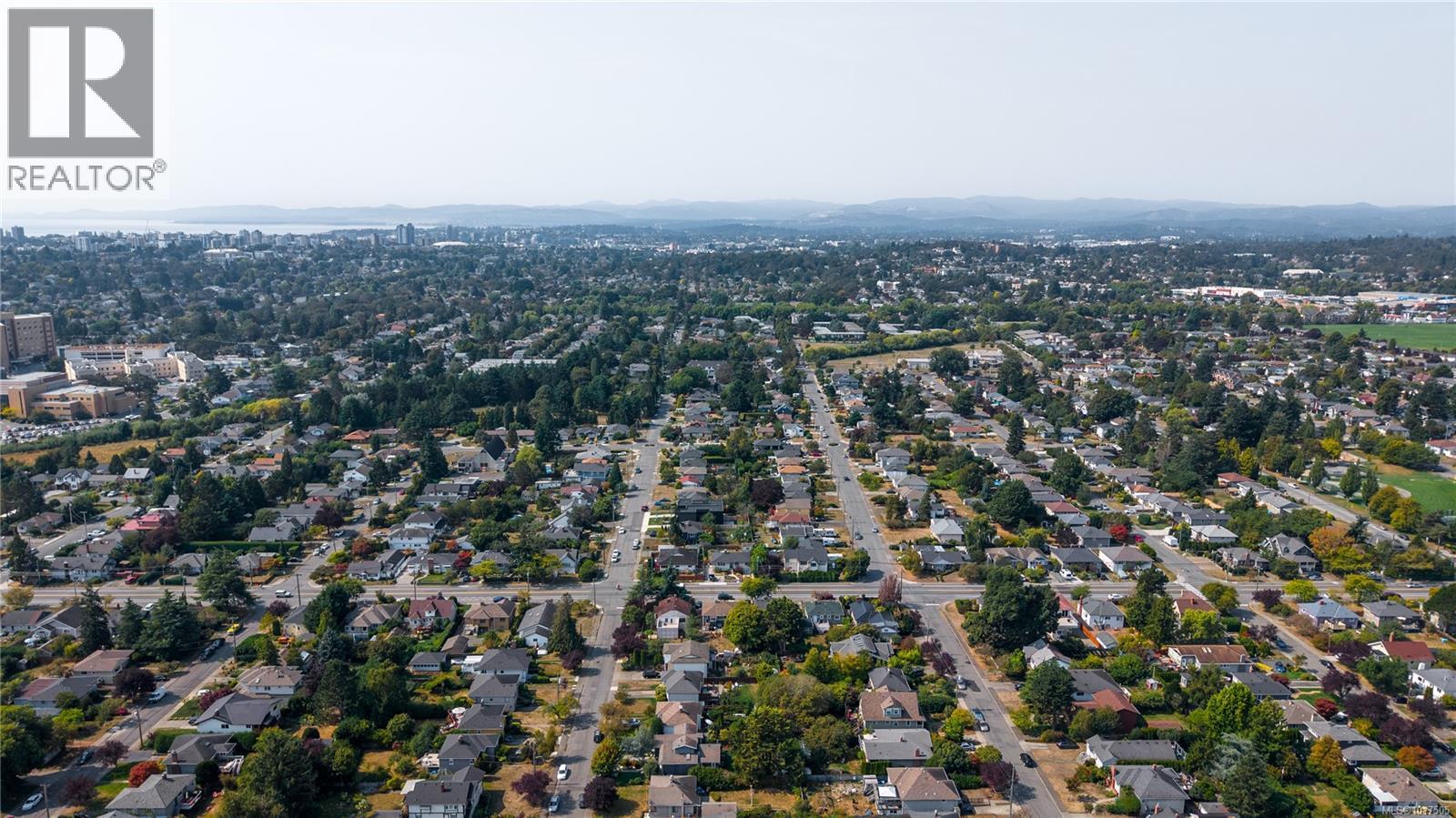 2720 Foul Bay Rd, Saanich, British Columbia  V8R 5B7 - Photo 49 - 1017505