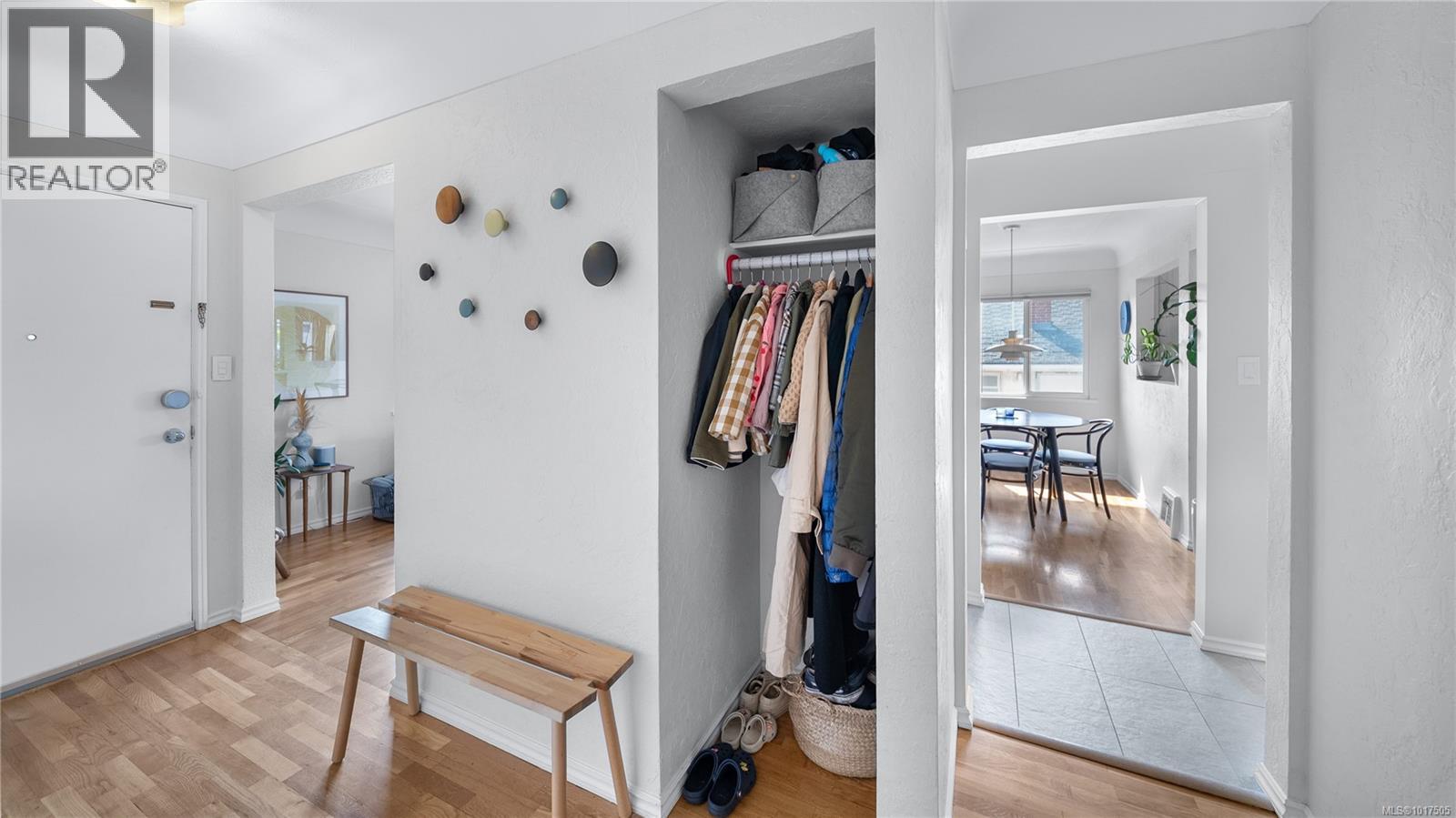 2720 Foul Bay Rd, Saanich, British Columbia  V8R 5B7 - Photo 5 - 1017505