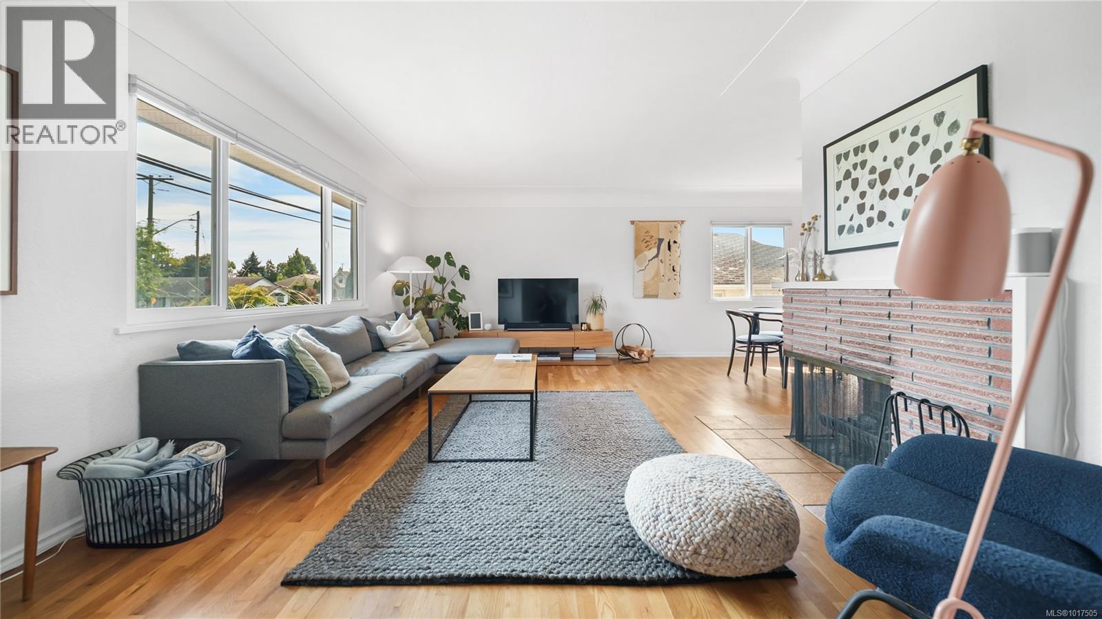 2720 Foul Bay Rd, Saanich, British Columbia  V8R 5B7 - Photo 6 - 1017505