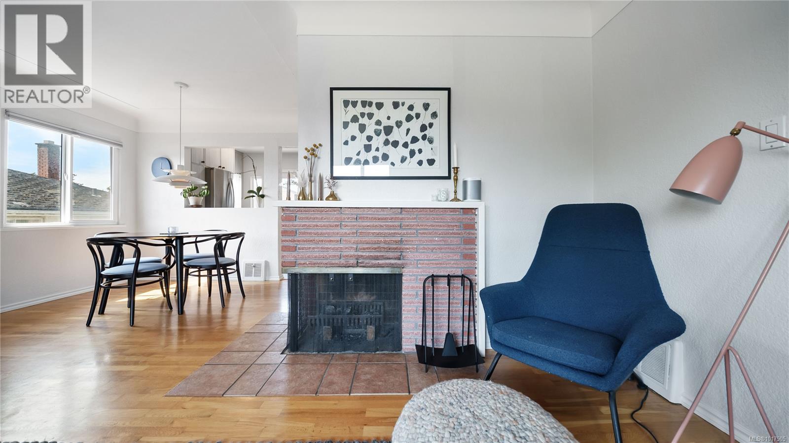 2720 Foul Bay Rd, Saanich, British Columbia  V8R 5B7 - Photo 8 - 1017505