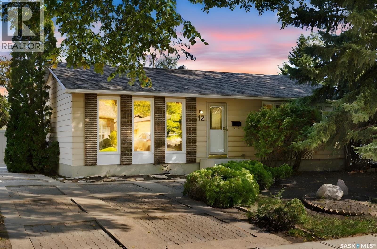 12 JACKSON BAY, Regina, Saskatchewan