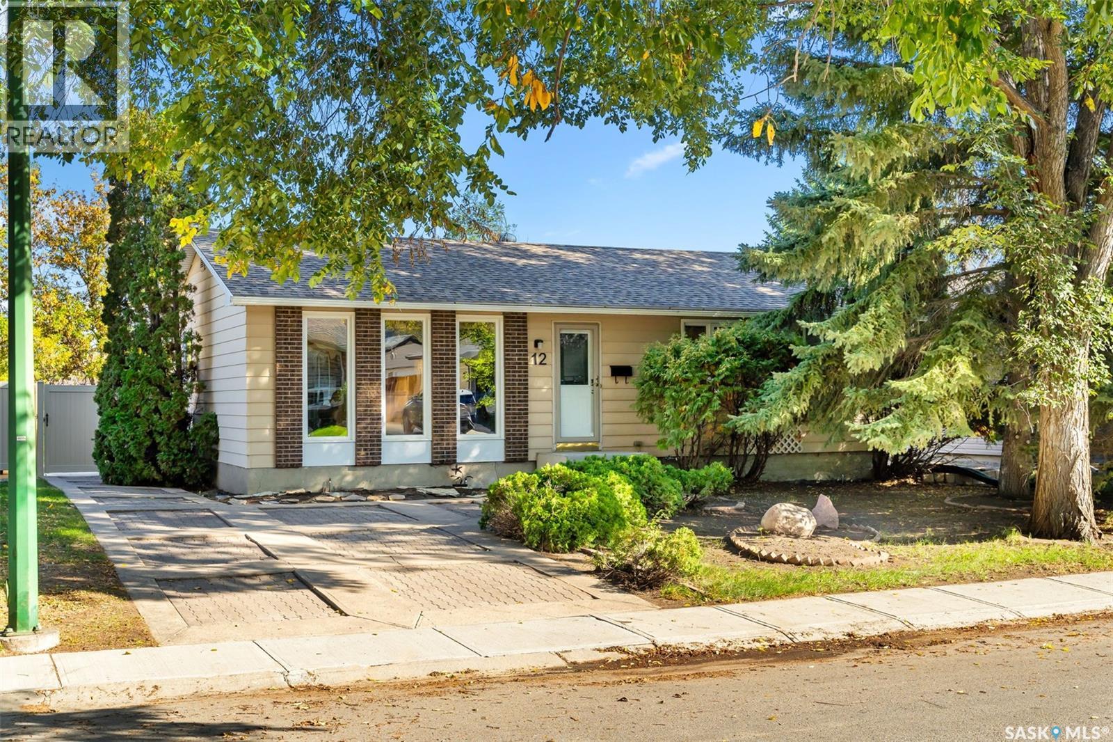 12 Jackson Bay, Regina, Saskatchewan  S4R 6Y8 - Photo 42 - SK020811