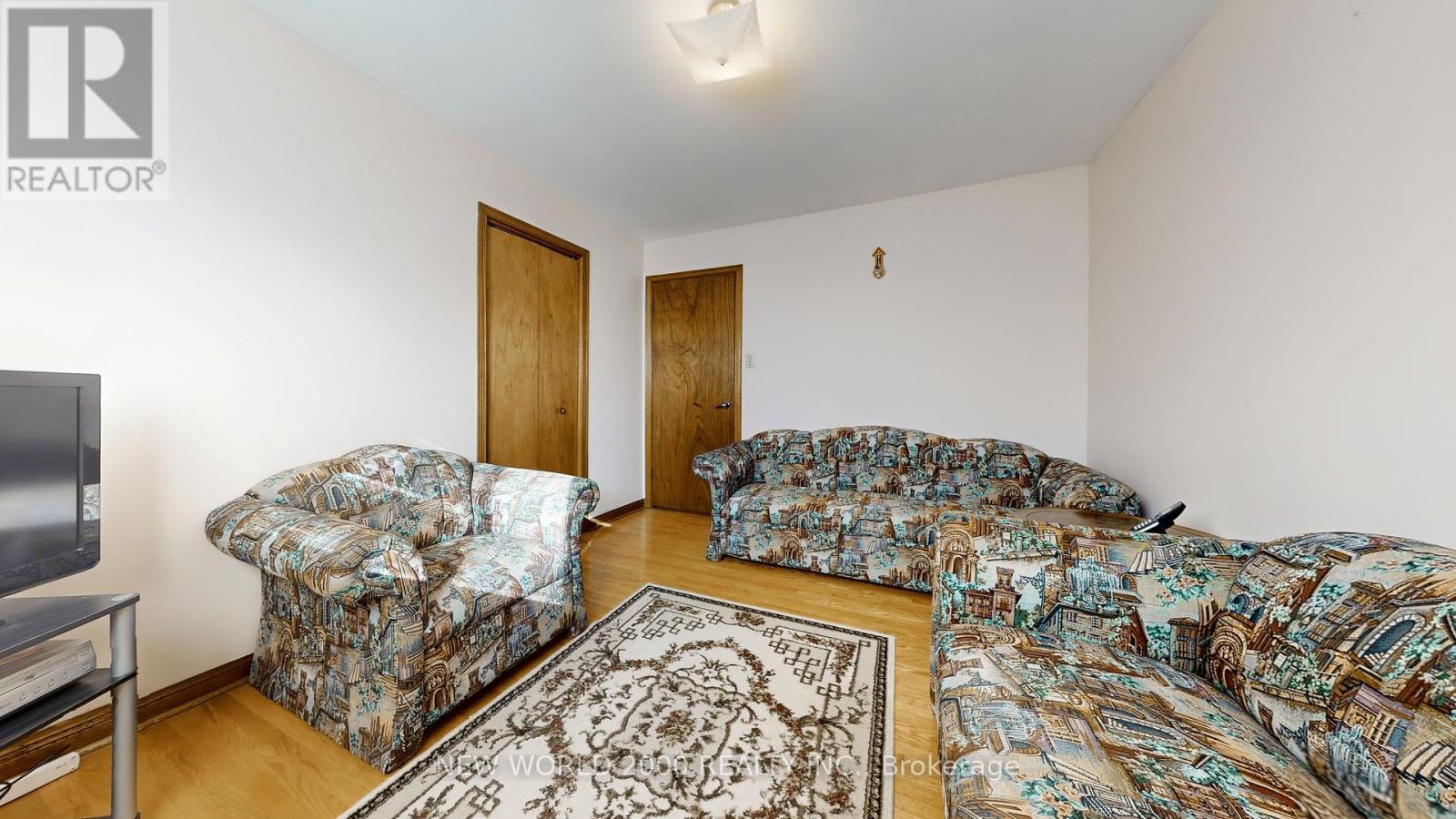 17 Squirewood Road, Toronto, Ontario  M2J 4T2 - Photo 18 - C12461814