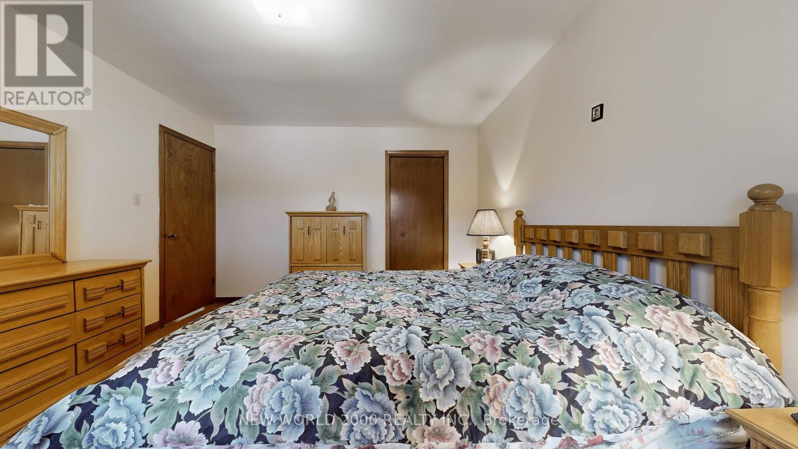 17 Squirewood Road, Toronto, Ontario  M2J 4T2 - Photo 21 - C12461814