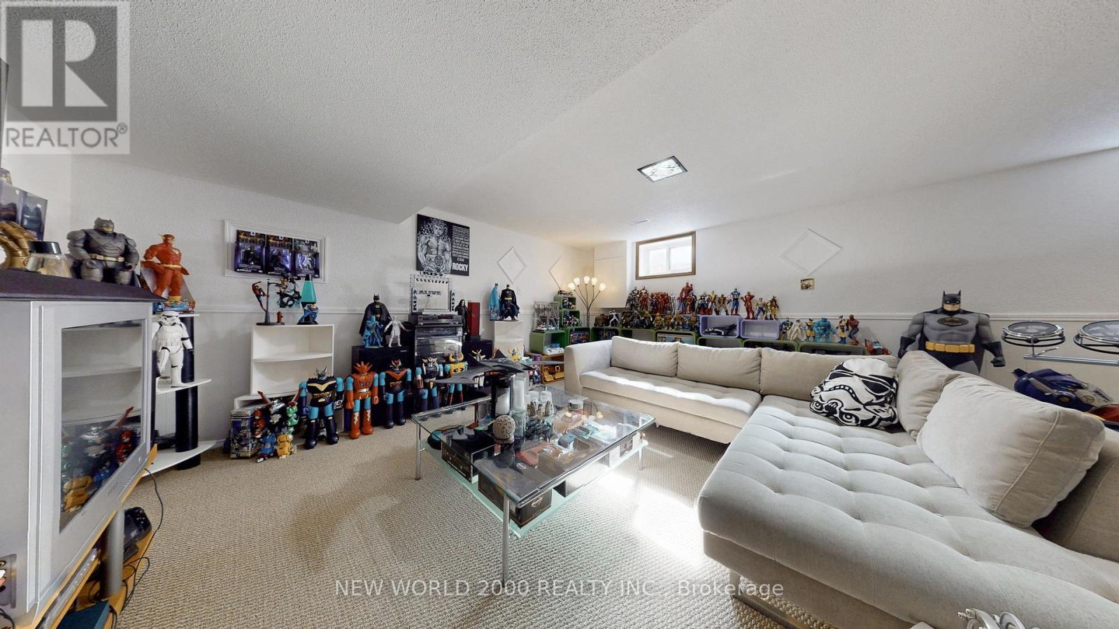 17 Squirewood Road, Toronto, Ontario  M2J 4T2 - Photo 24 - C12461814