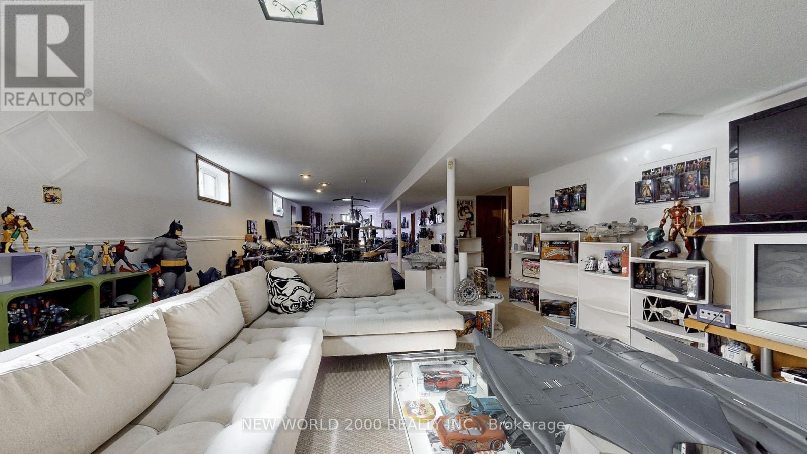 17 Squirewood Road, Toronto, Ontario  M2J 4T2 - Photo 26 - C12461814