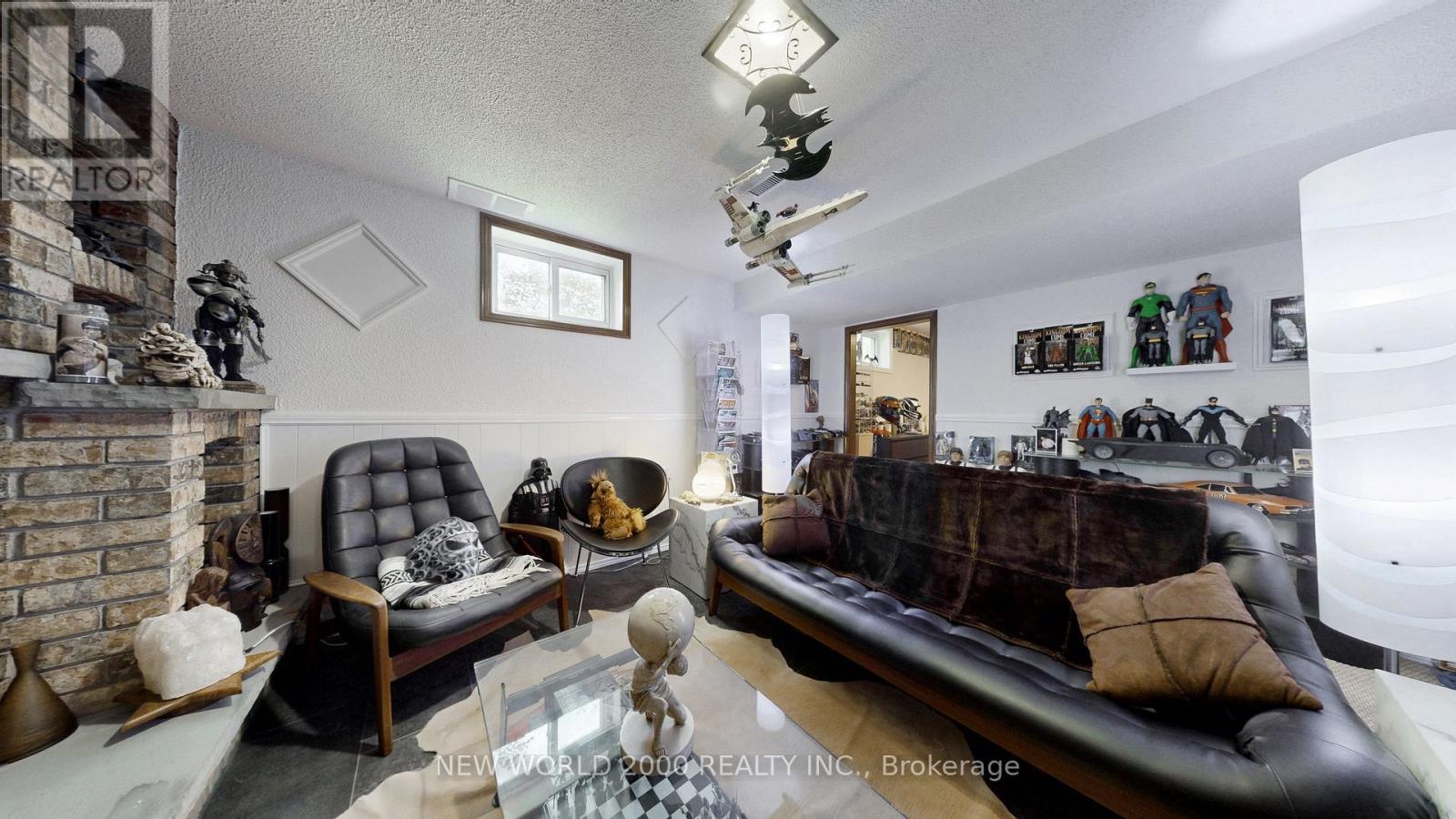17 Squirewood Road, Toronto, Ontario  M2J 4T2 - Photo 32 - C12461814