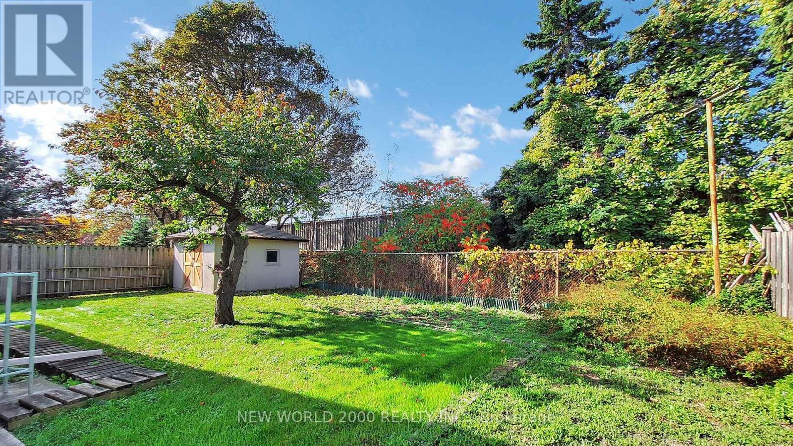 17 Squirewood Road, Toronto, Ontario  M2J 4T2 - Photo 41 - C12461814