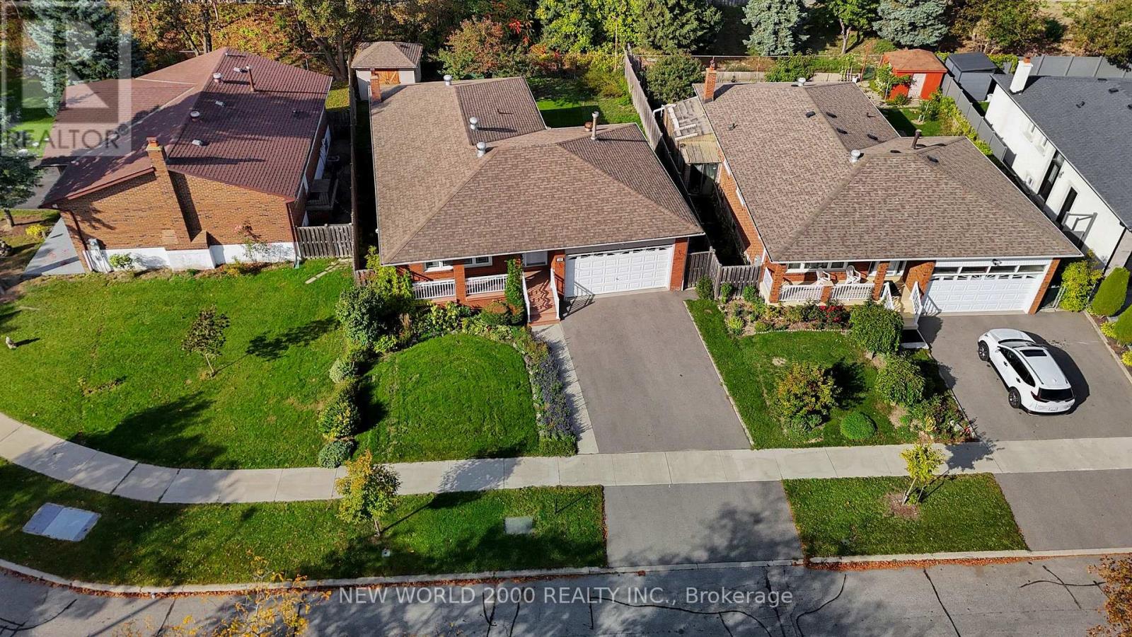 17 Squirewood Road, Toronto, Ontario  M2J 4T2 - Photo 47 - C12461814