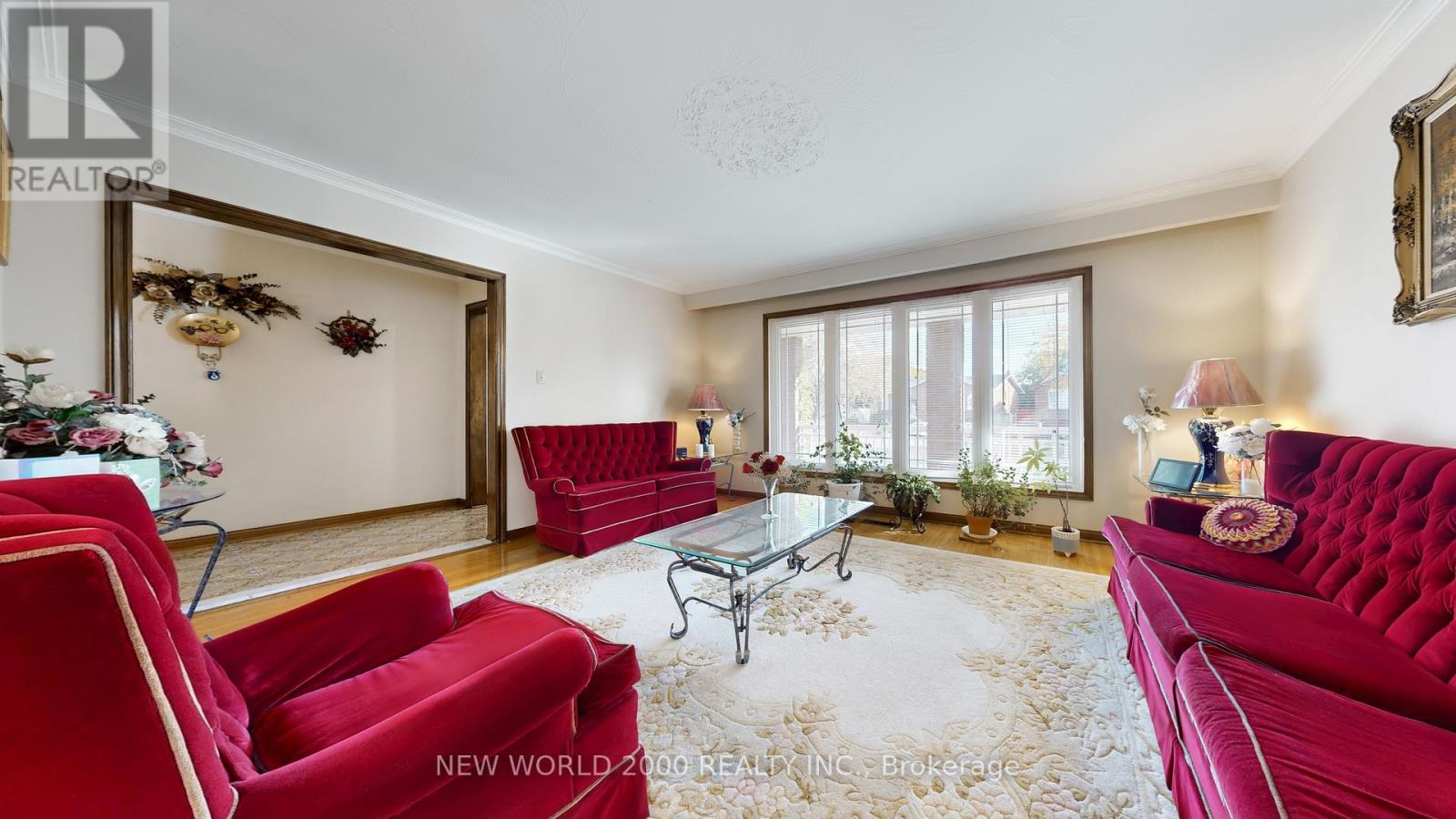 17 Squirewood Road, Toronto, Ontario  M2J 4T2 - Photo 5 - C12461814