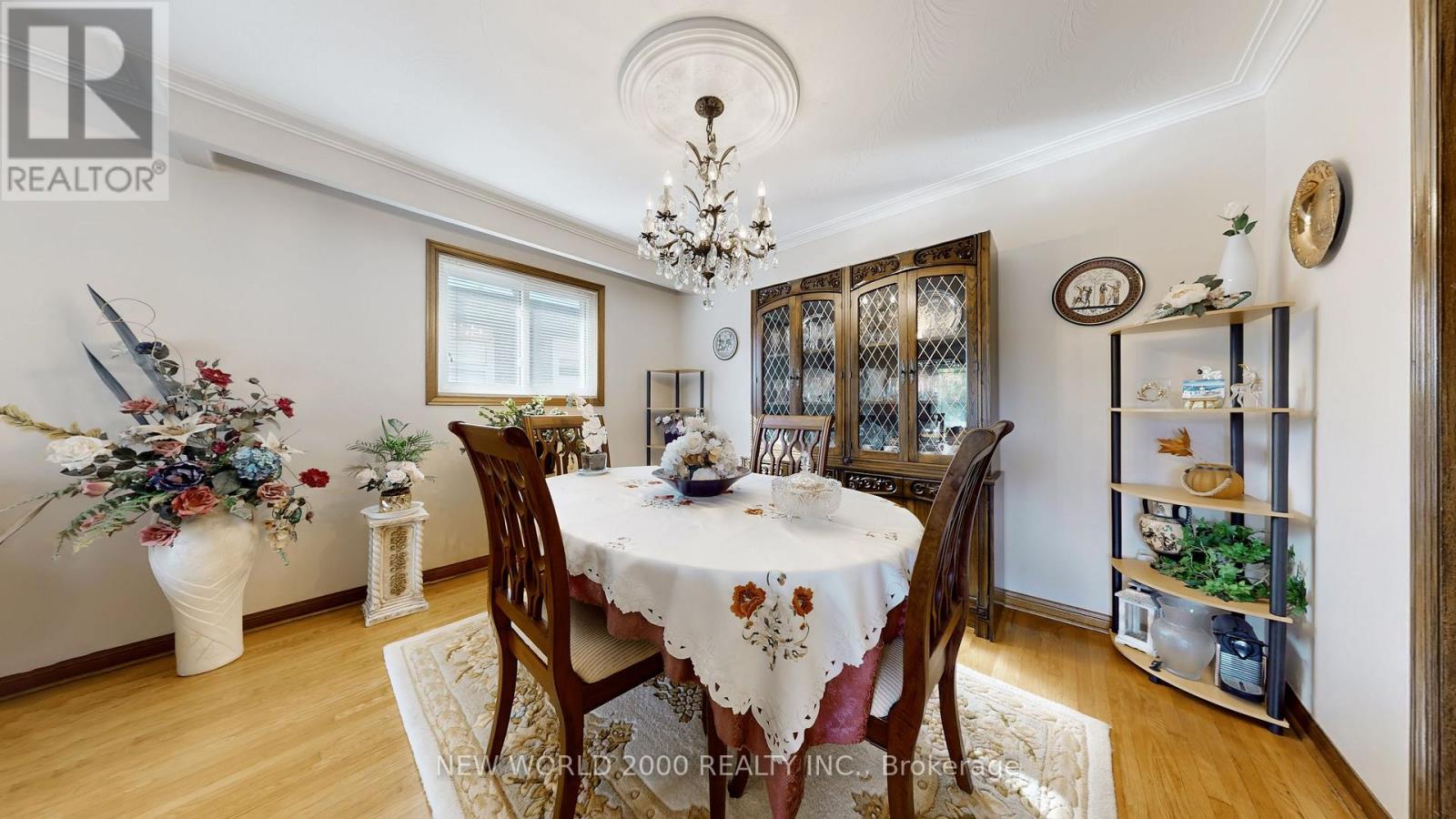 17 Squirewood Road, Toronto, Ontario  M2J 4T2 - Photo 8 - C12461814