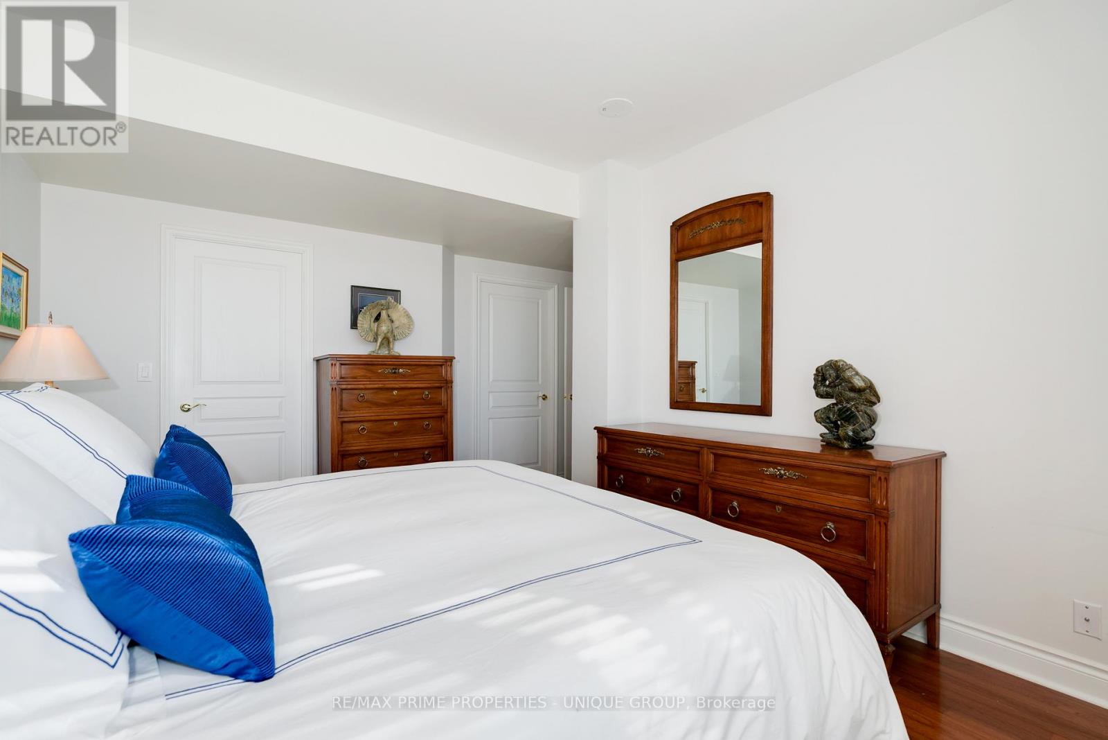 1404 - 10 Delisle Avenue, Toronto (Yonge-St. Clair), Ontario  M4V 3C6 - Photo 19 - C12460947